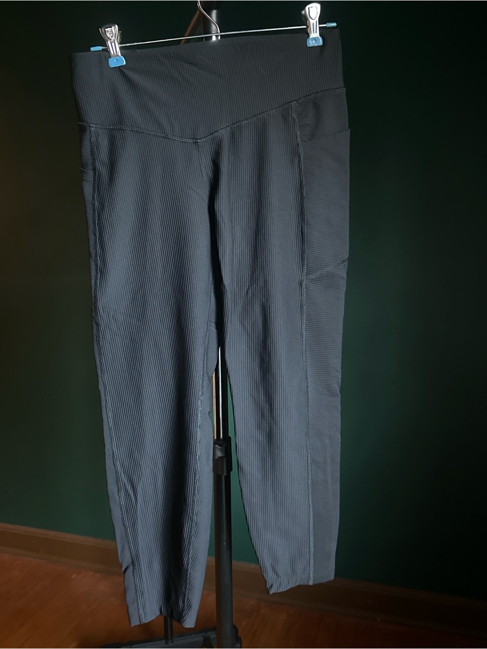 Old Navy Black High-Rise Active Leggings